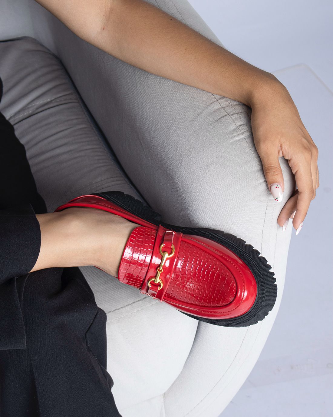 Mocasines Charol Rojo con Cadena