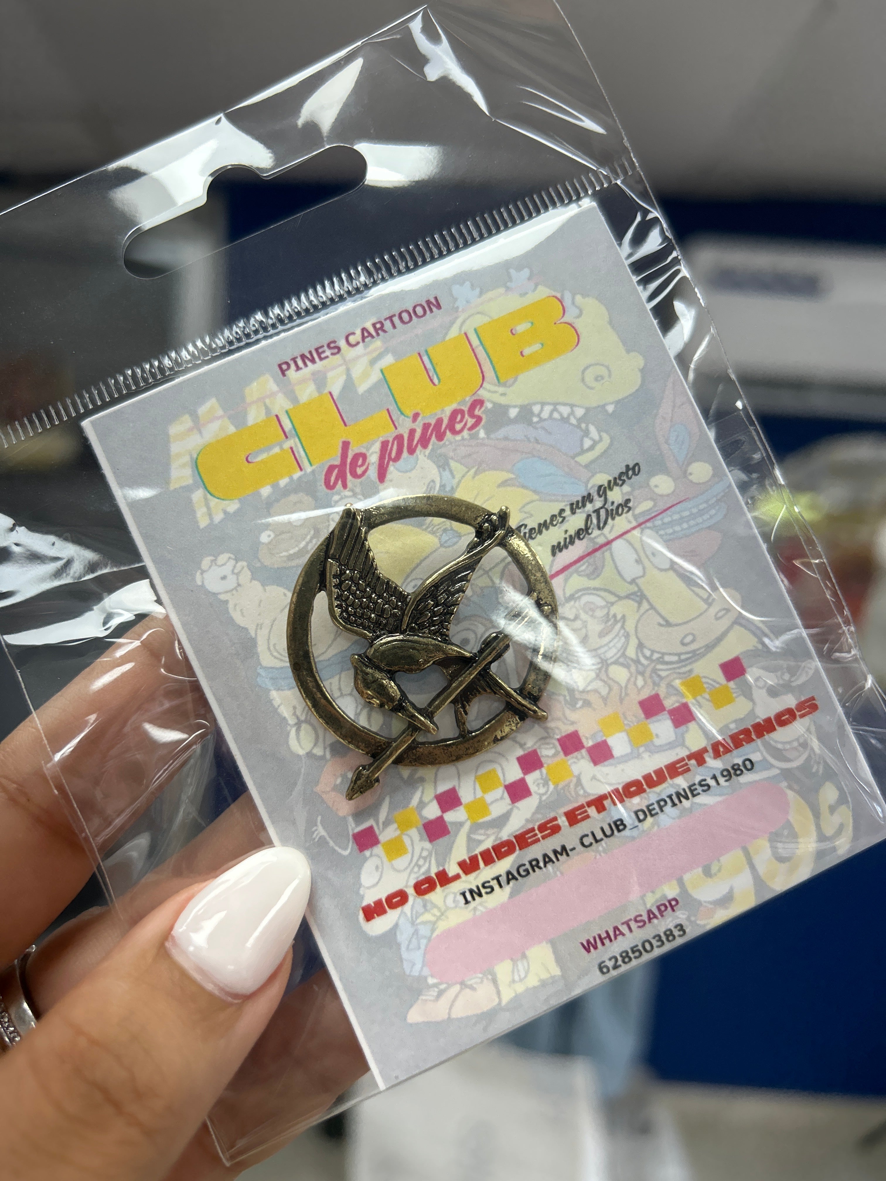 Pin Sinsajo