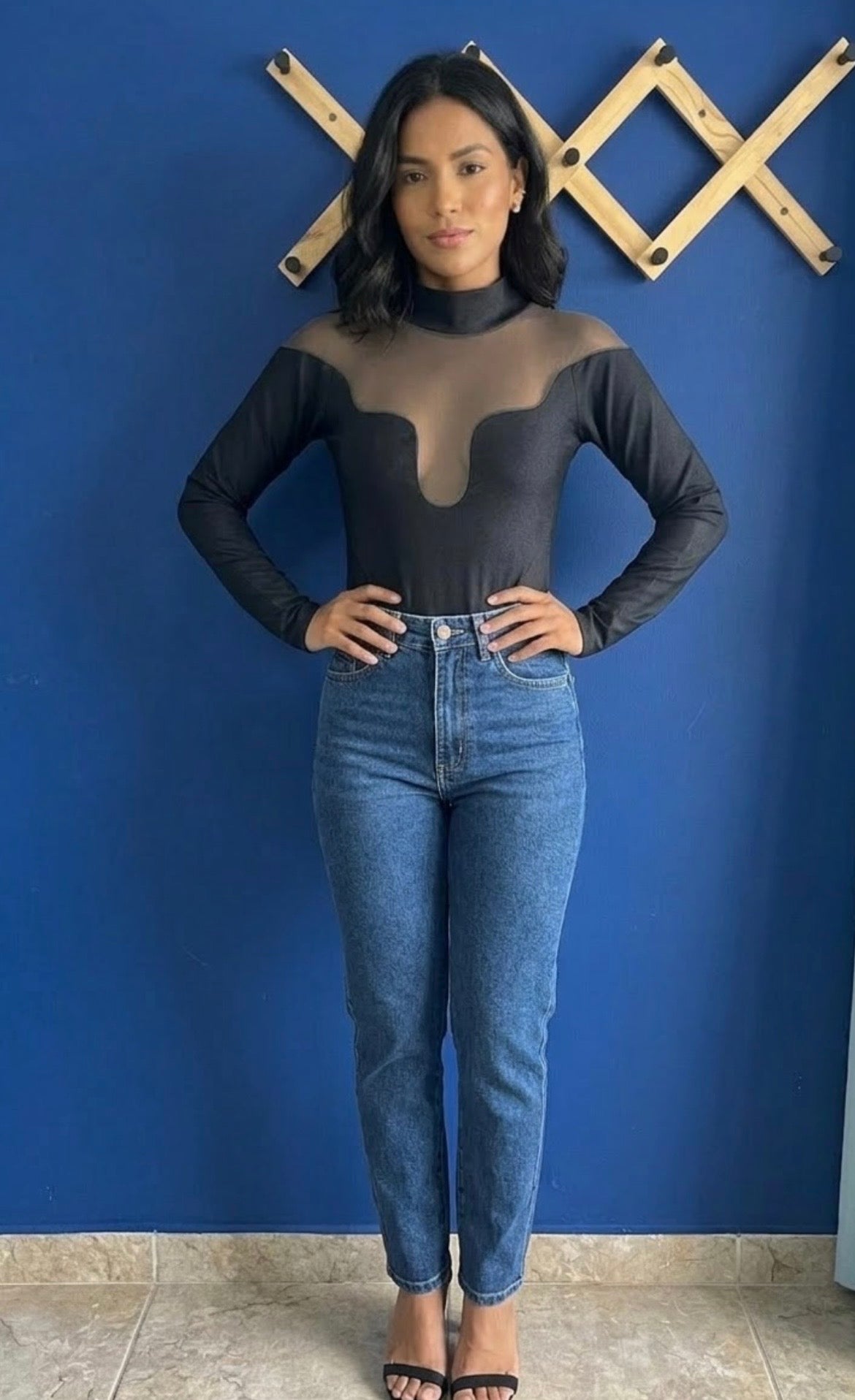 Body con Abertura Transparente