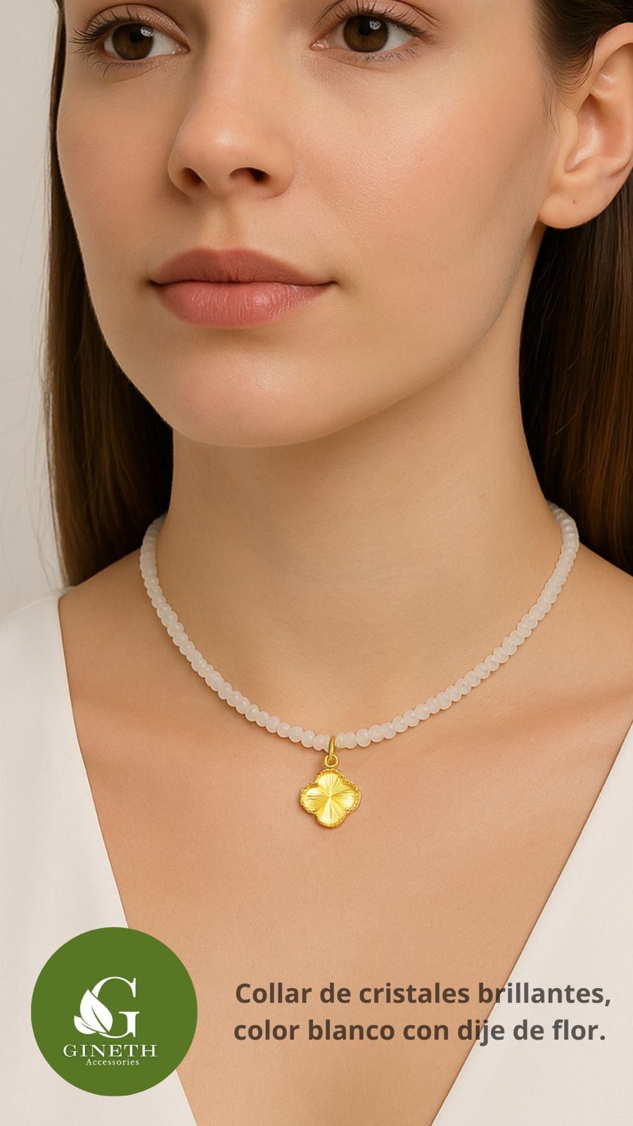 Collar de Cristales Blancos con Dije de Flor Dorada
