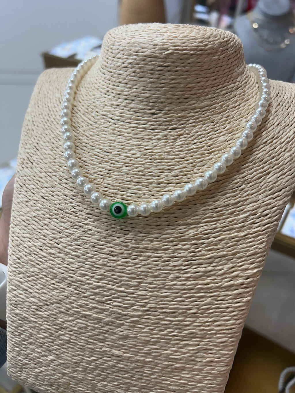 Collares de perlas con ojo turco