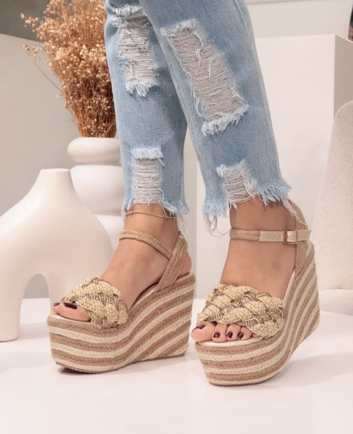 Sandalias Sicilia Dorada YLO