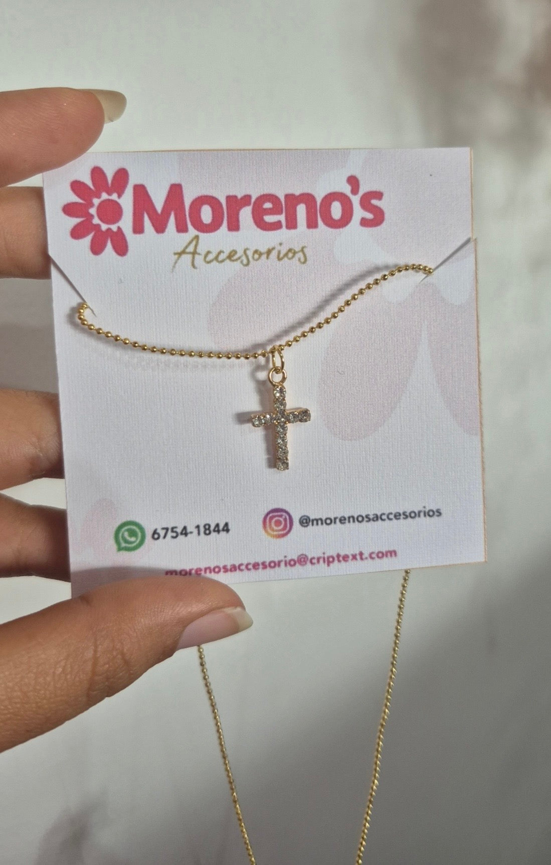 Collar Ajustable de Cruz Brillante