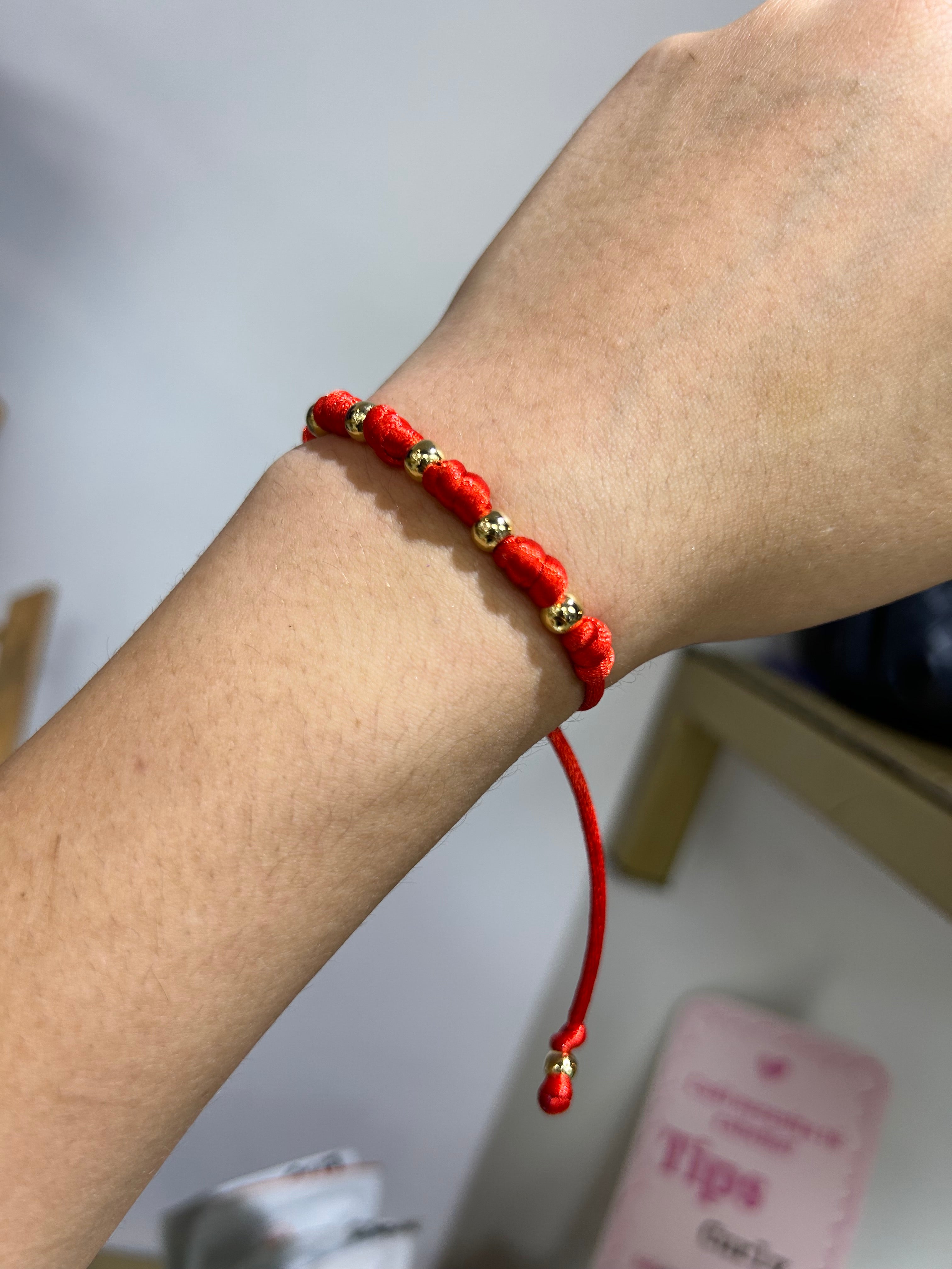 Pulsera de siete nudos de colores