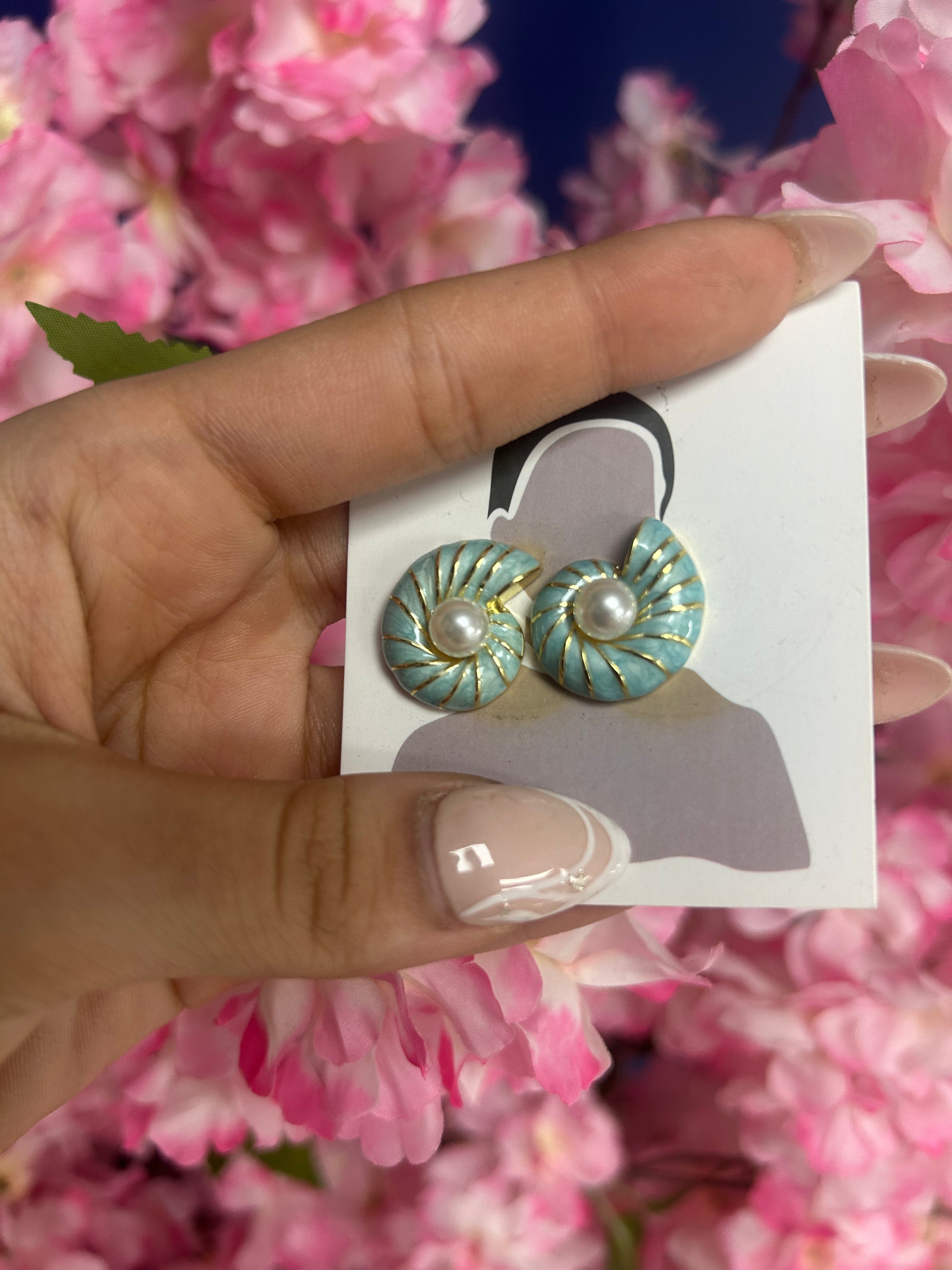 Aretes de Concha con Perla