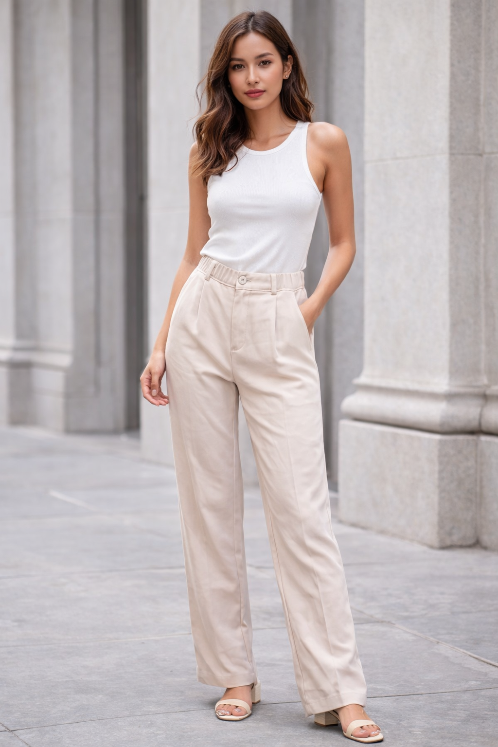 Pantalón Crema con Pinzas