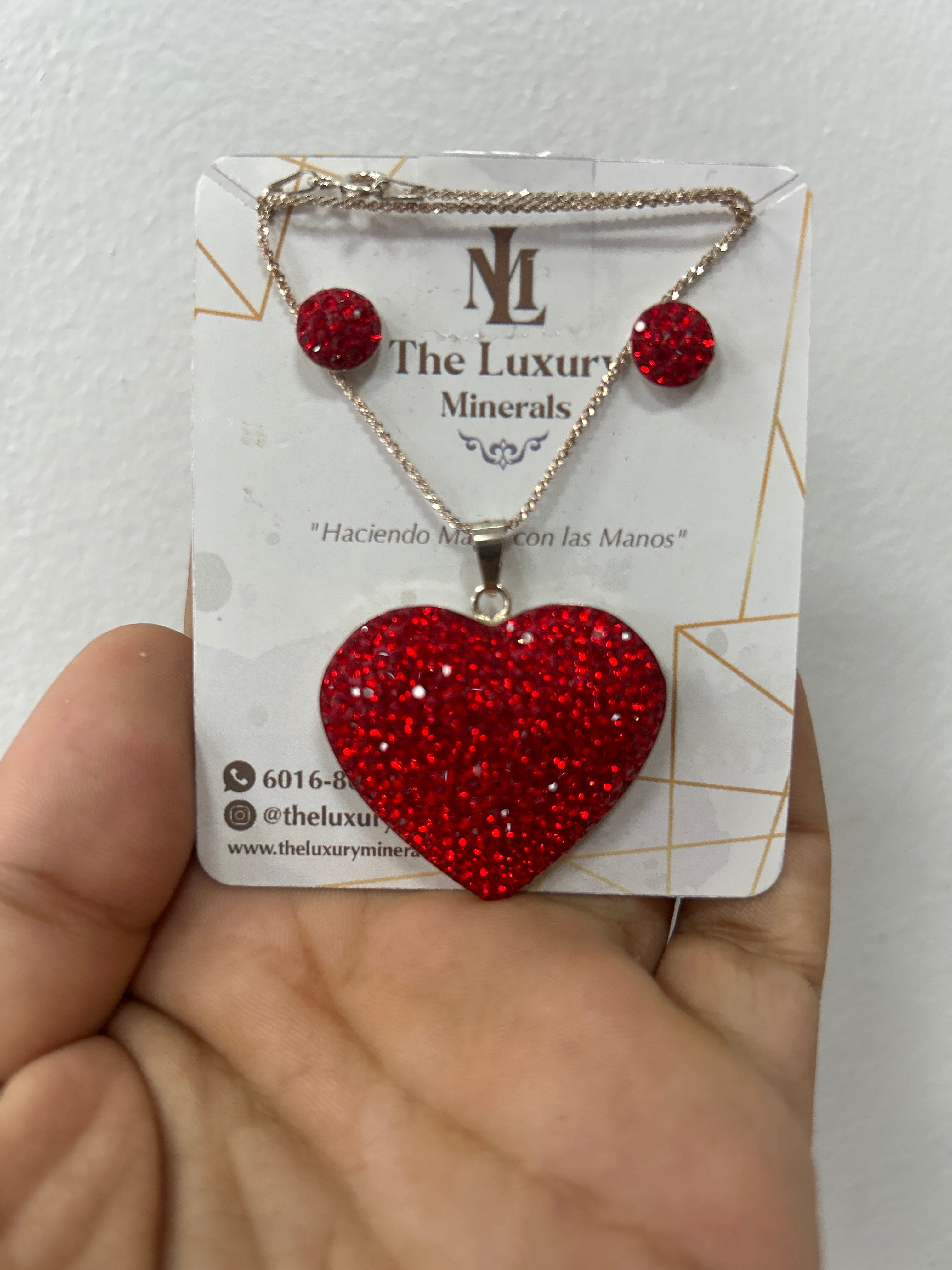 Set Collar y Aretes Corazón Rojo Brillante