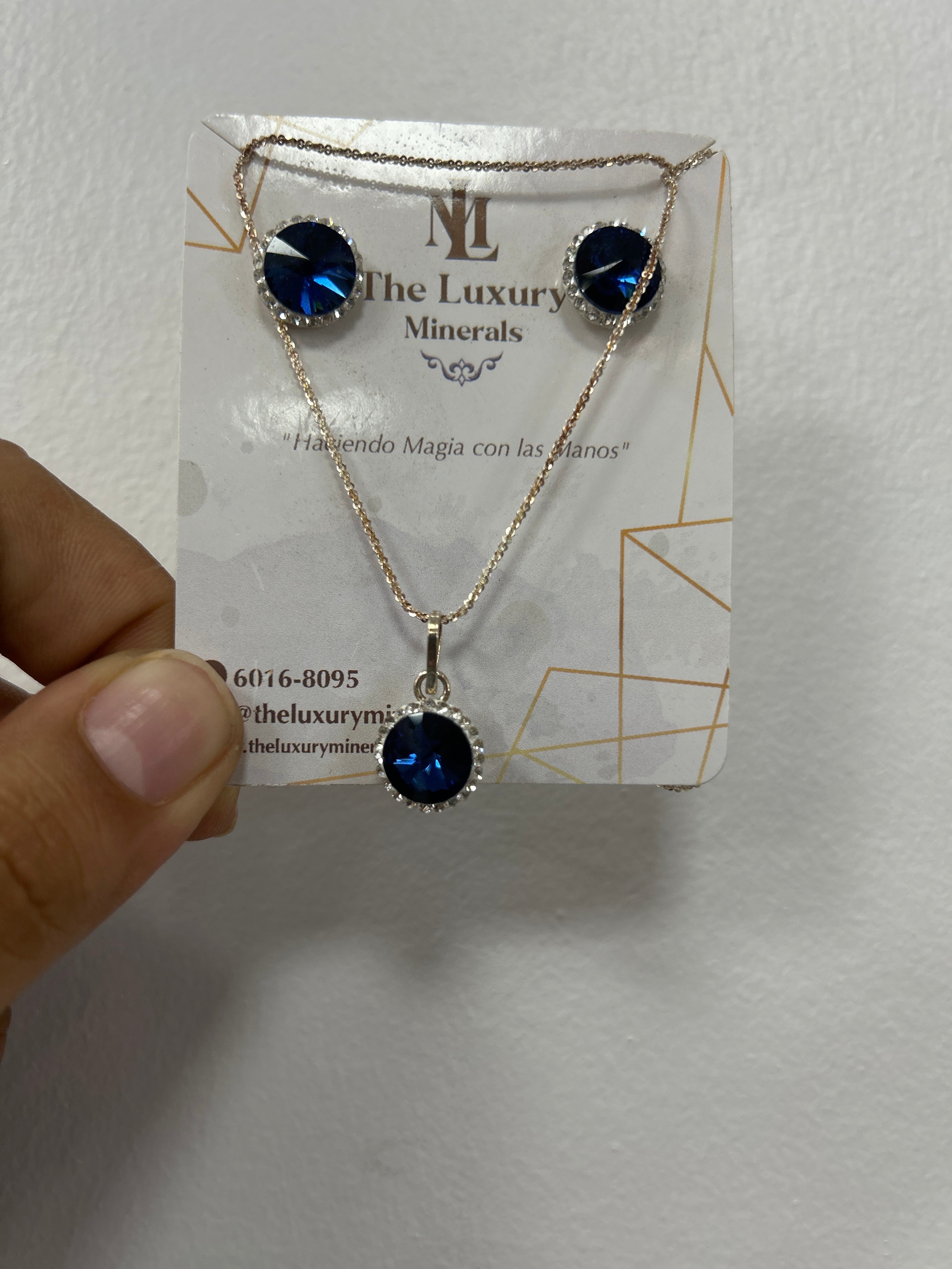 Set Collar y Aretes Piedra Azul Zafi