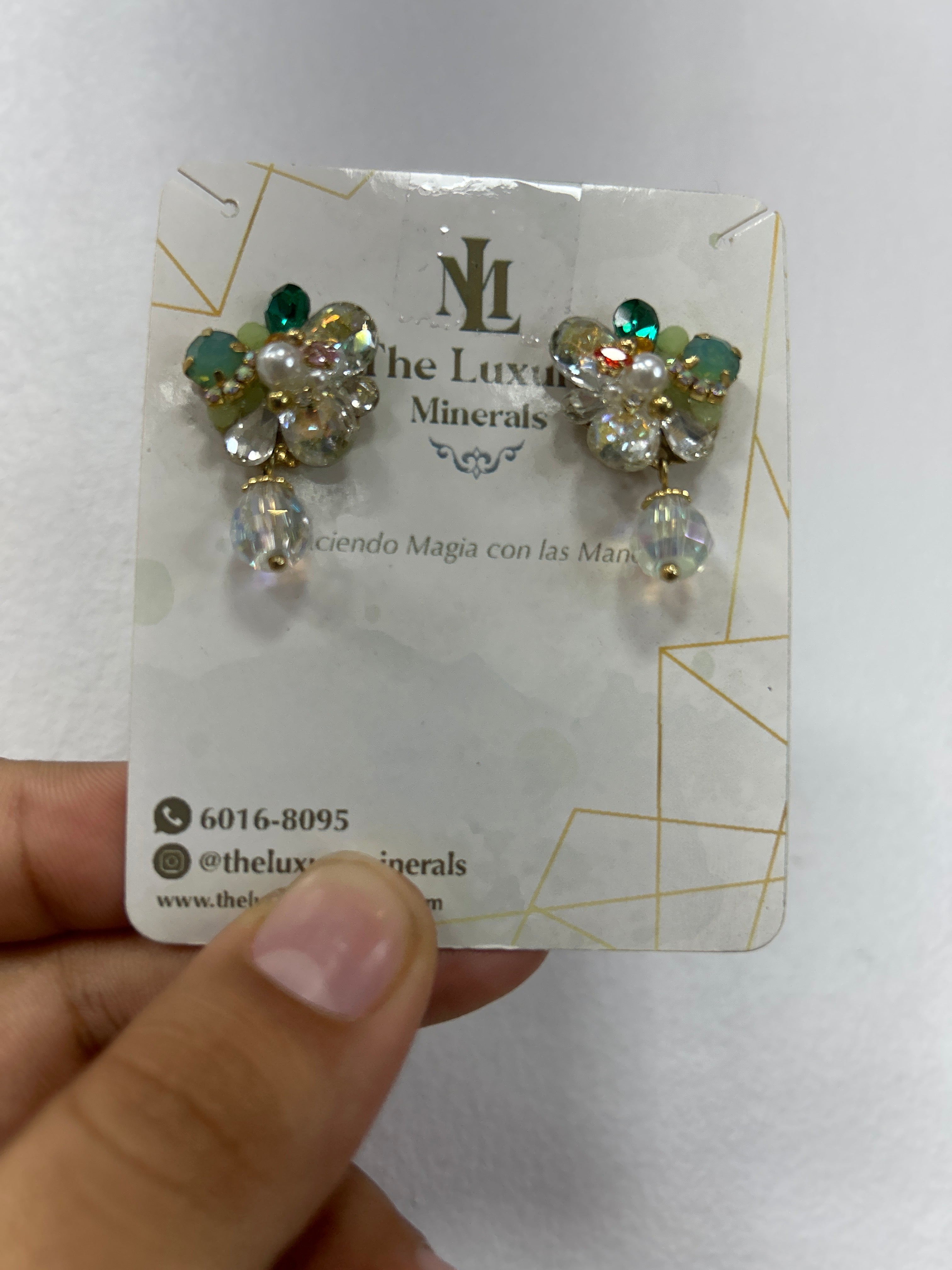 Aretes Flor Cristales y Perlas