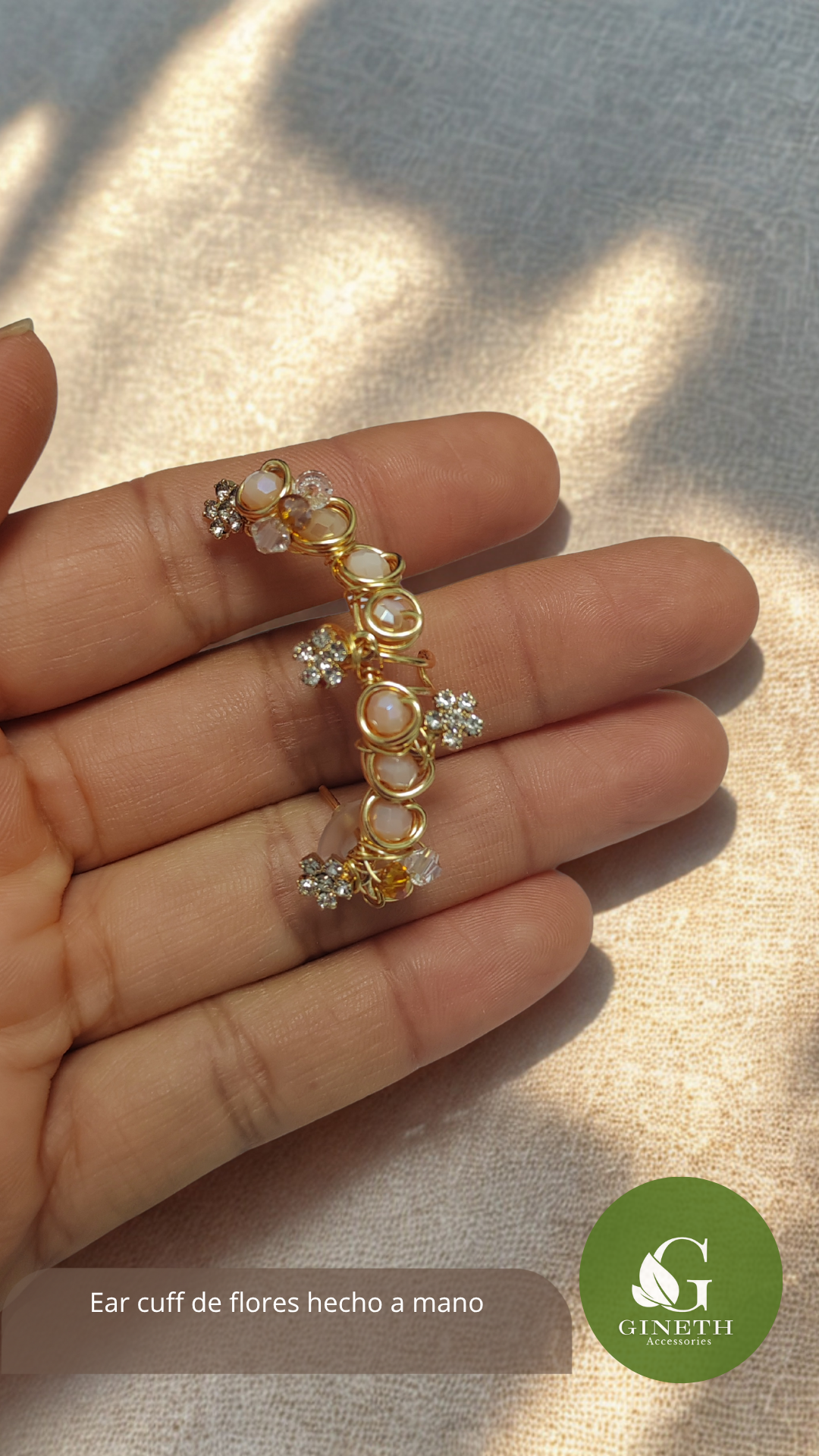 Ear Cuff Floral Glow