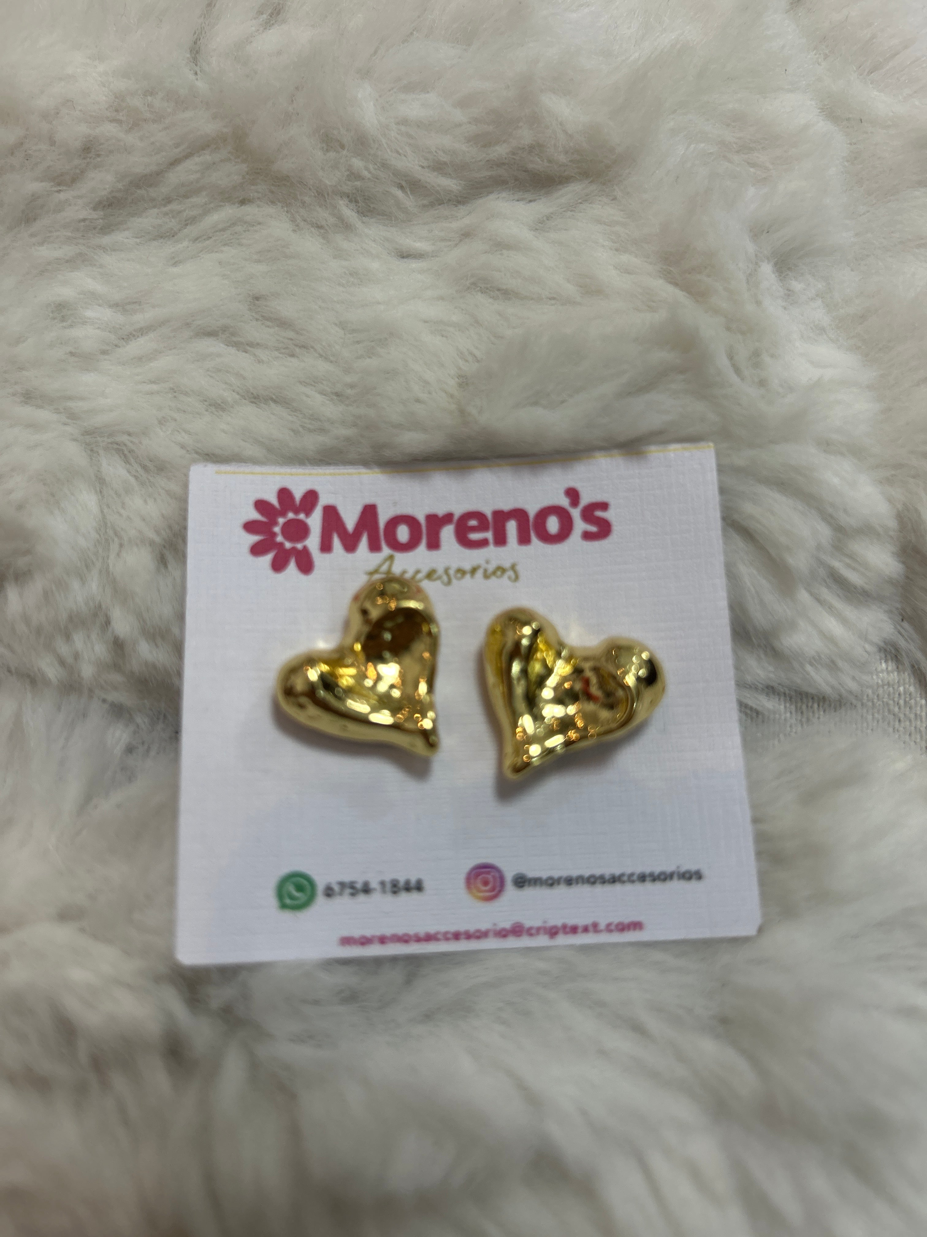 Aretes Corazón Dorado Texturizado
