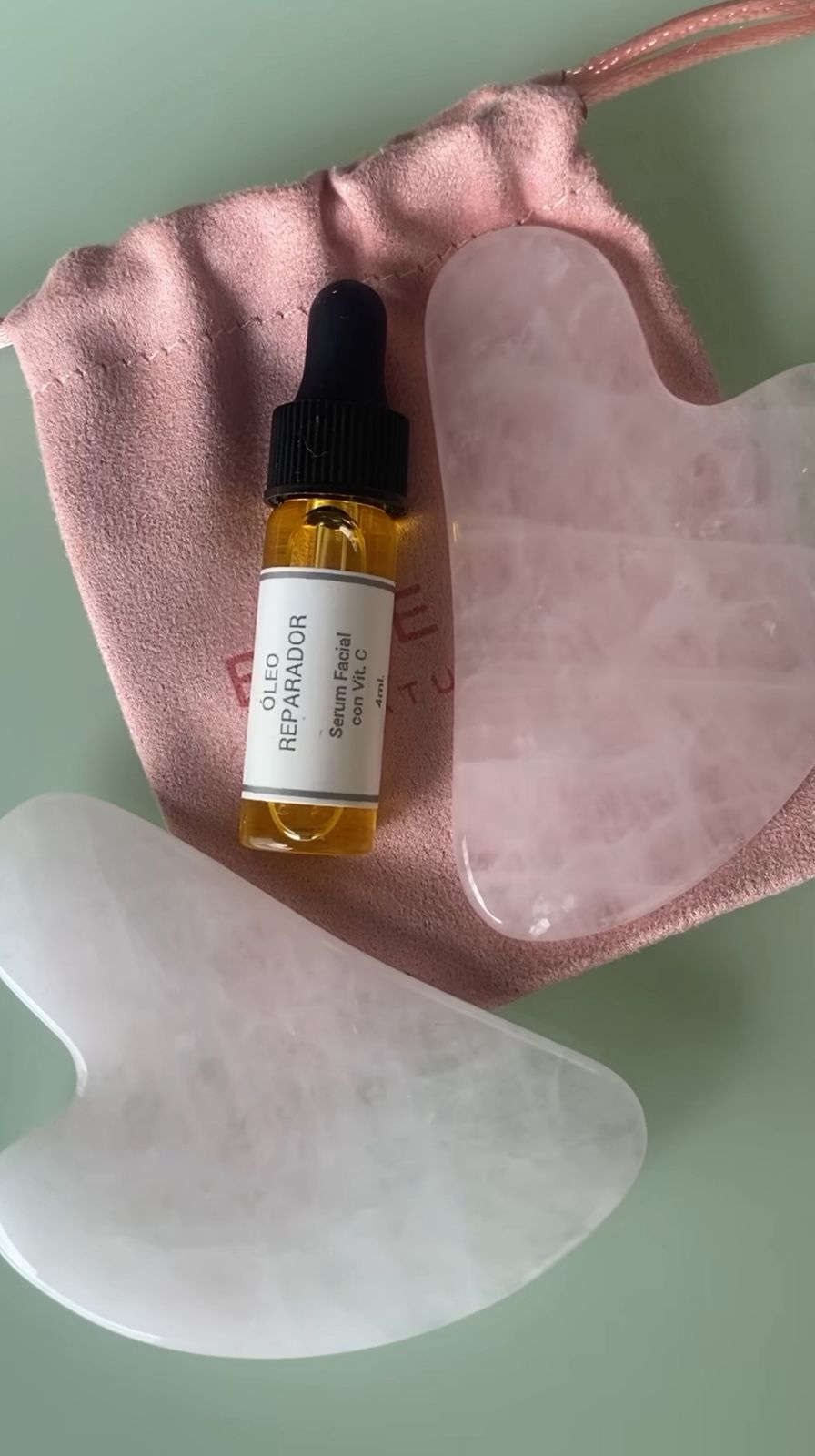 Gua Sha de Cuarzo Rosa – Emely’s Naturals