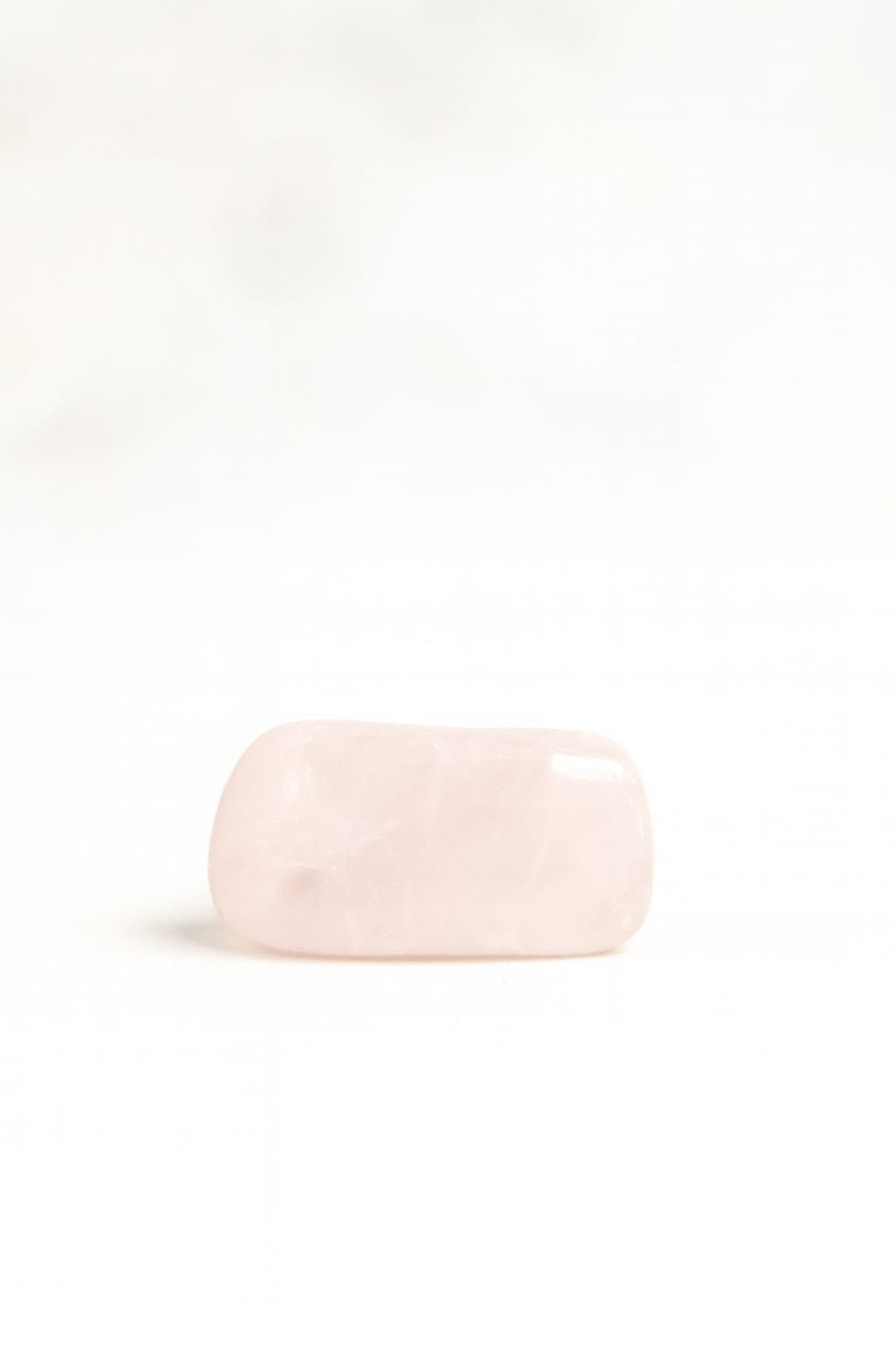 Cuarzo Rosa Pulido – Piedra del Amor Propio ✨